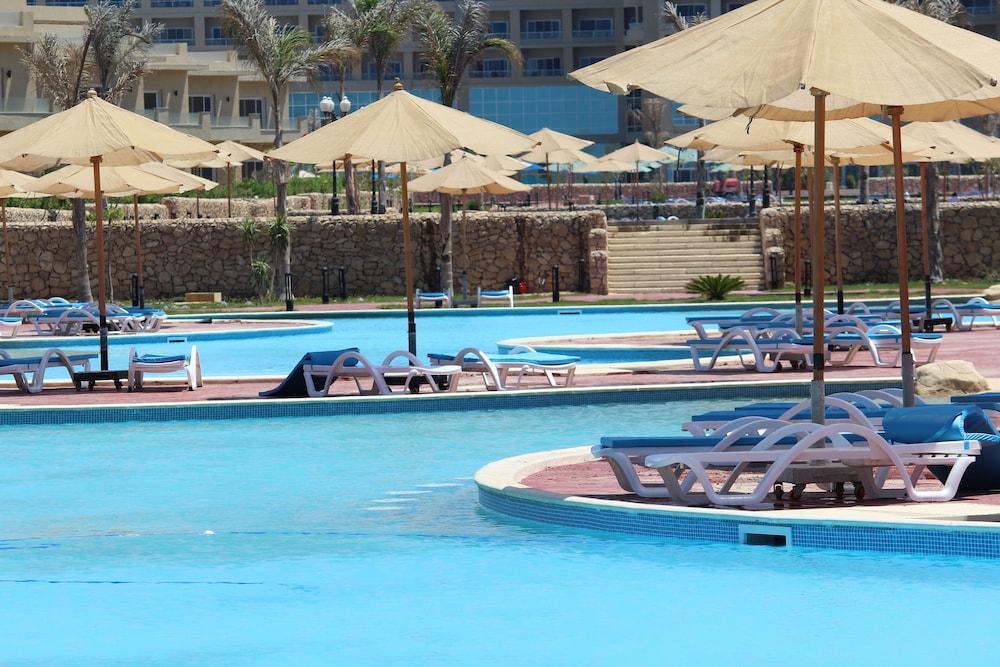 Tolip North Coast Hotel El Alamein Exterior photo